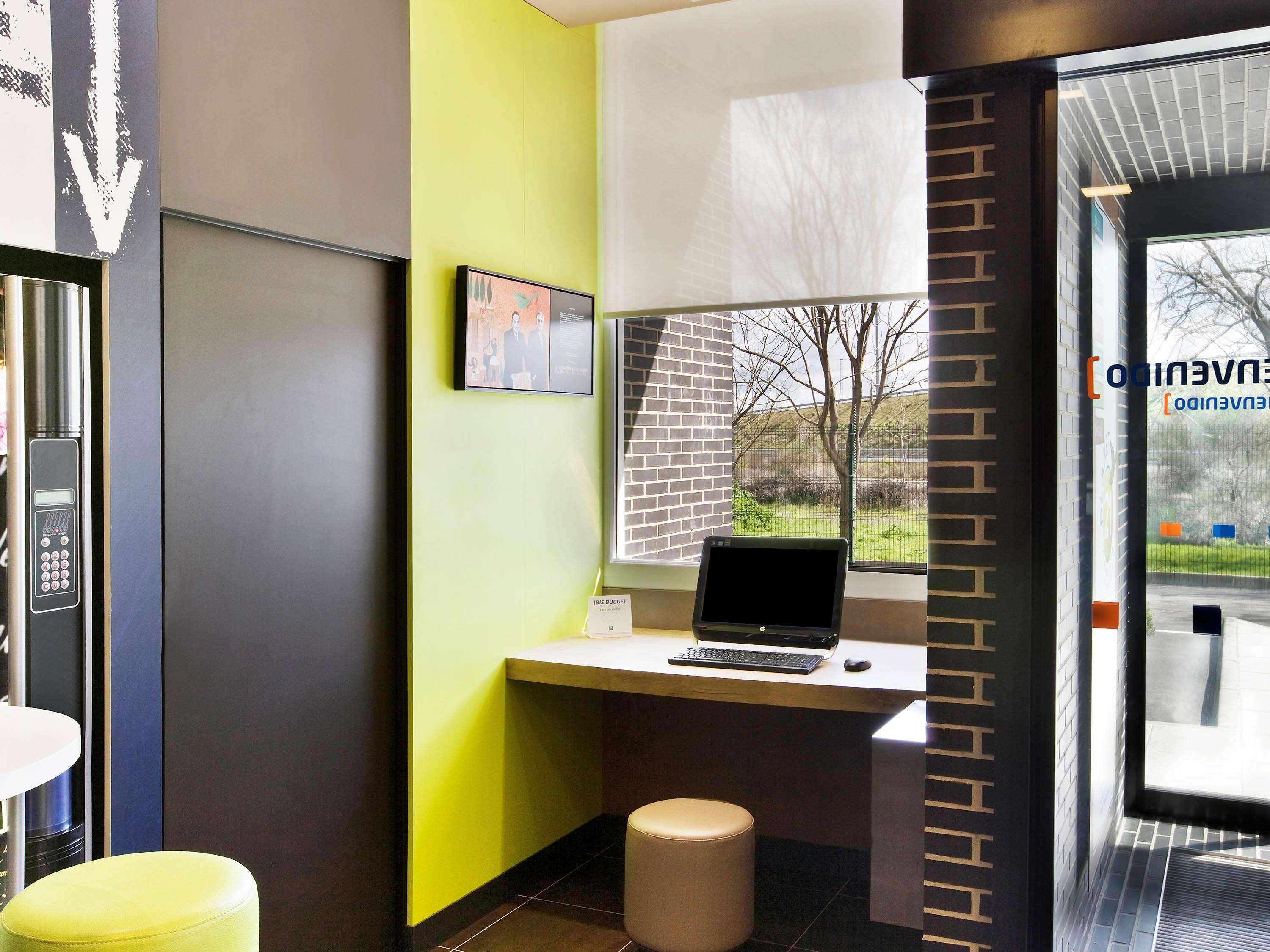 Ibis Budget Madrid Getafe Eksteriør billede